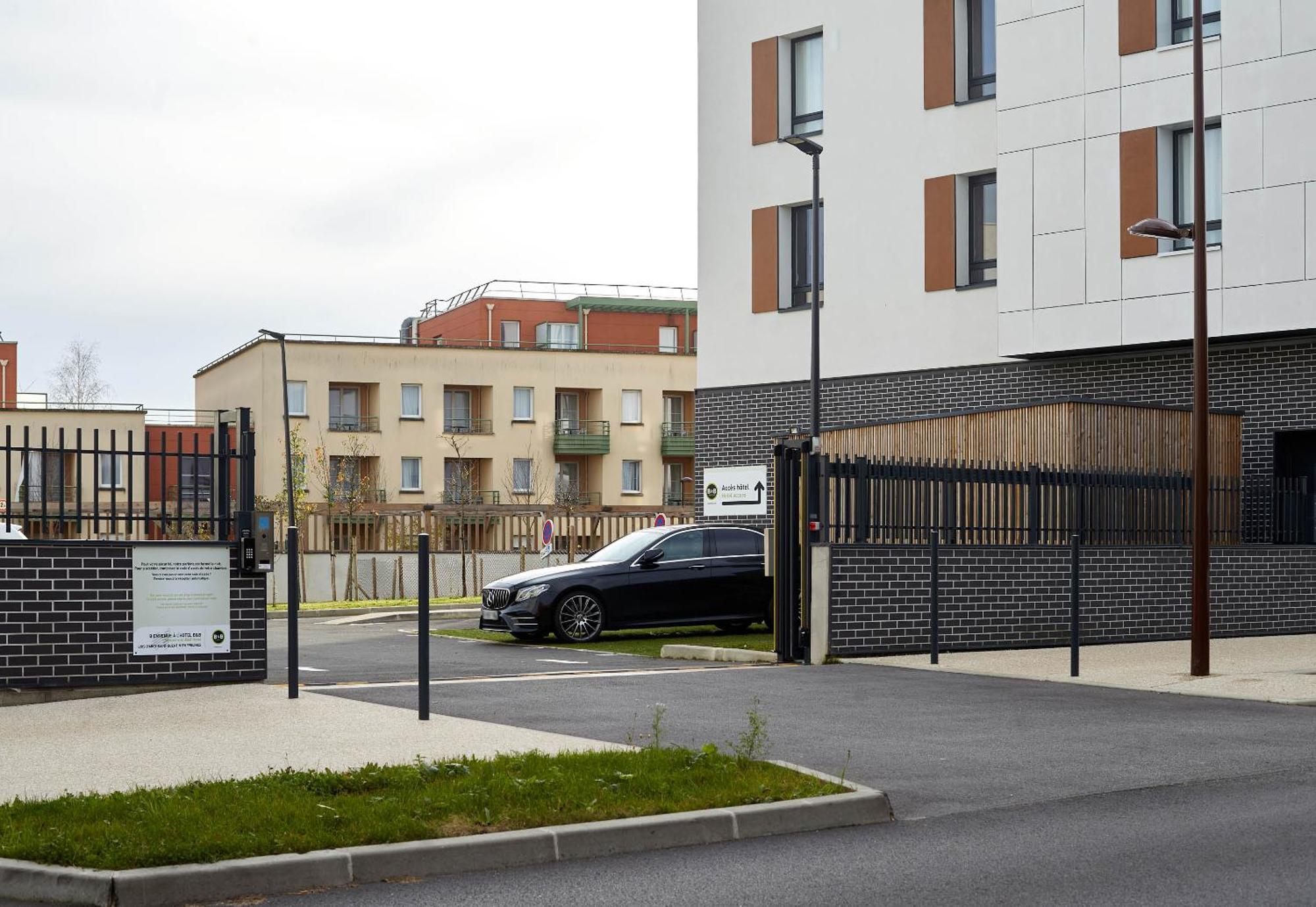 B&B Hotel Bois D'Arcy Saint Quentin En Yvelines ภายนอก รูปภาพ